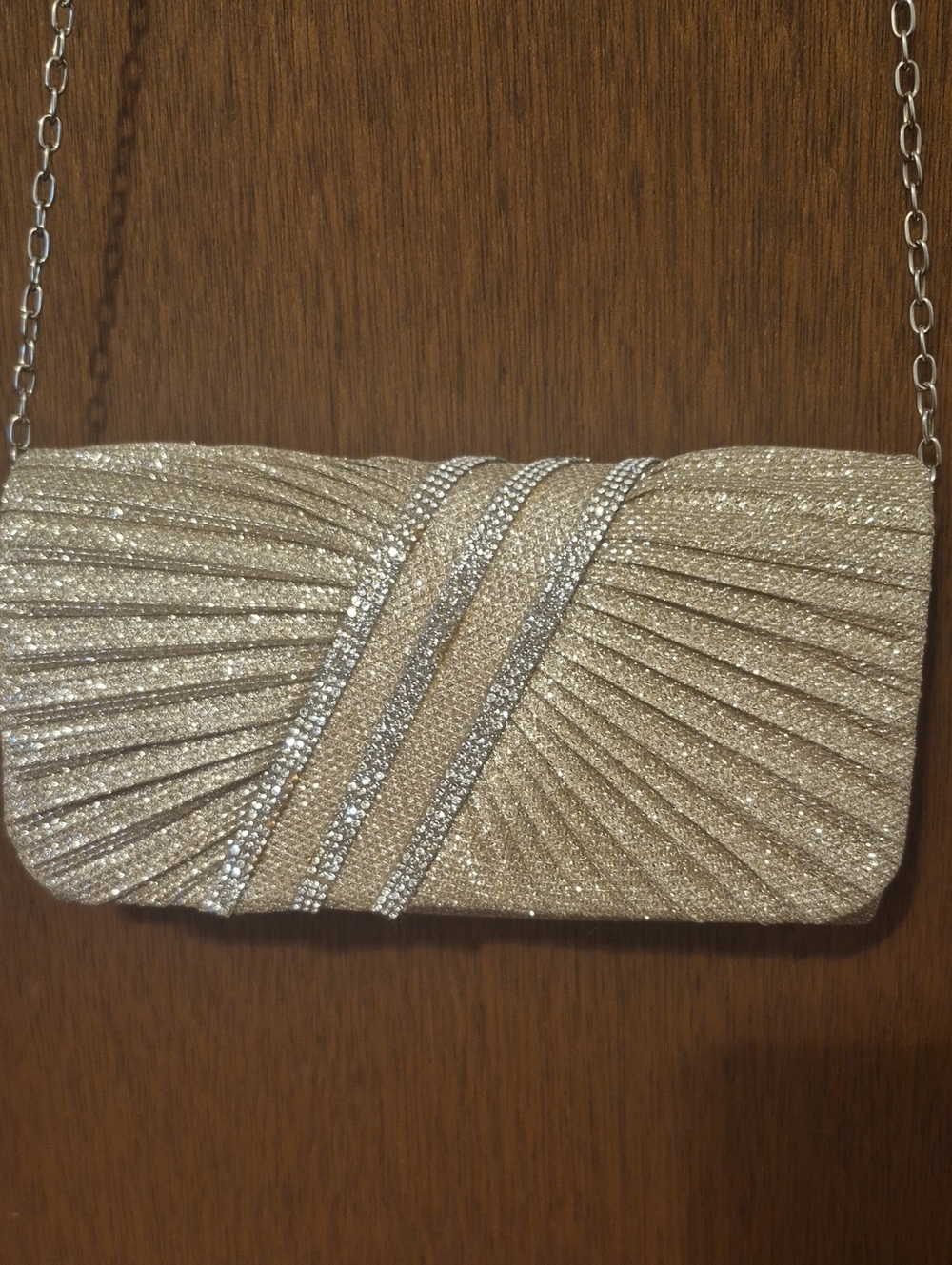Gold Evening Bag With Chain - Picture 7 of 8